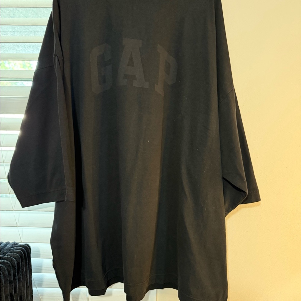 YEEZY GAP BALENCIAGA 🕊️